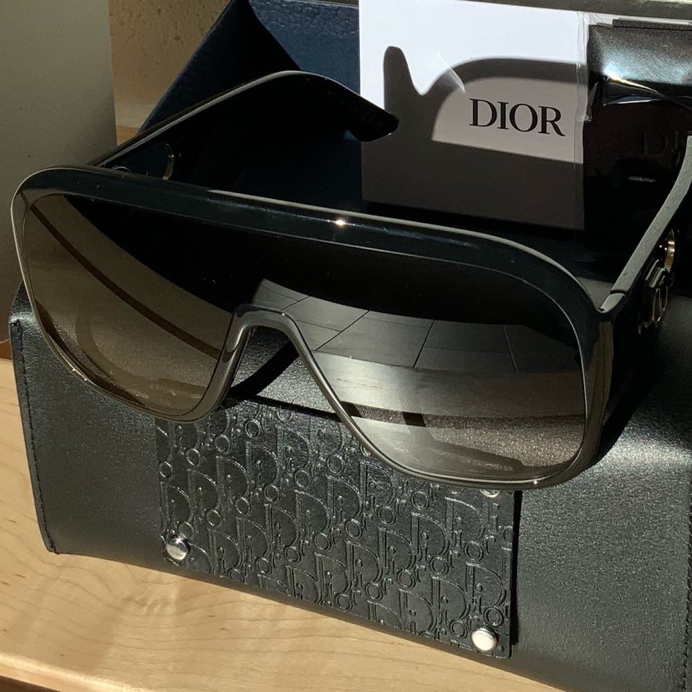 Dior Bobby Sport M1U Shield Sunglasses - Picture 2 of 14